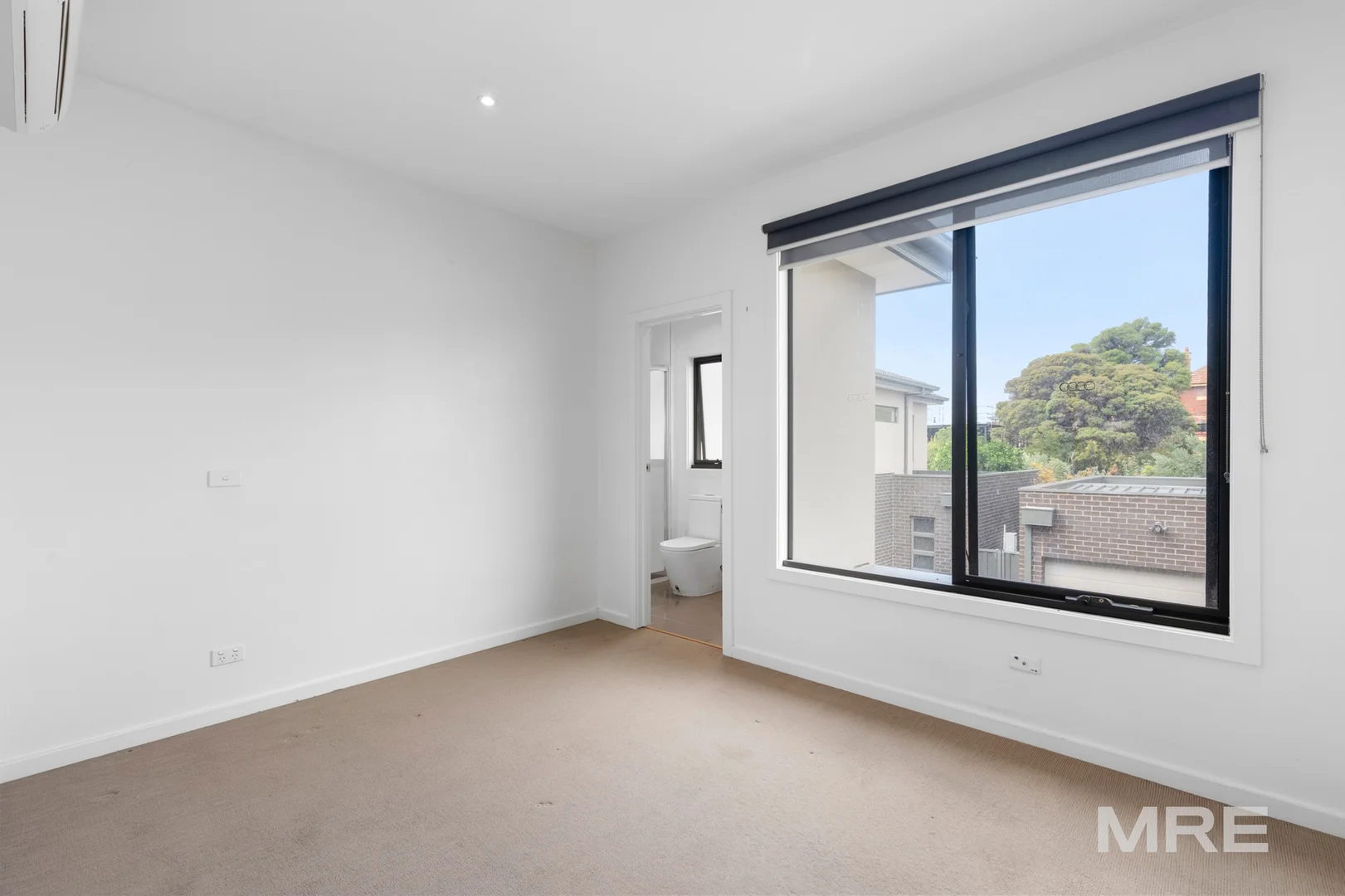 Additional image 7 of 2/28-30 Hutton Street, Thornbury VIC 3071