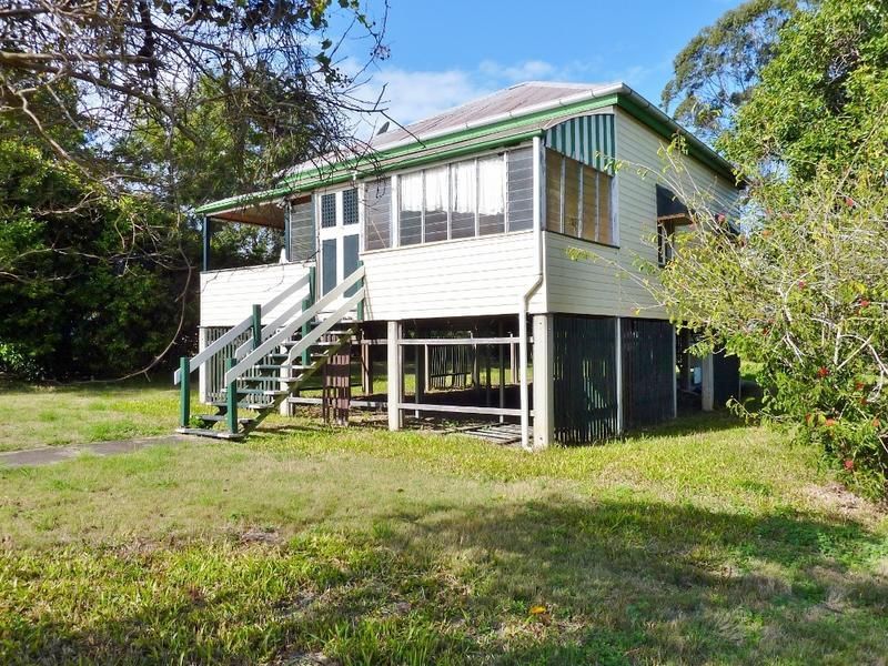 11 Edith Street, HOWARD QLD 4659, Image 2