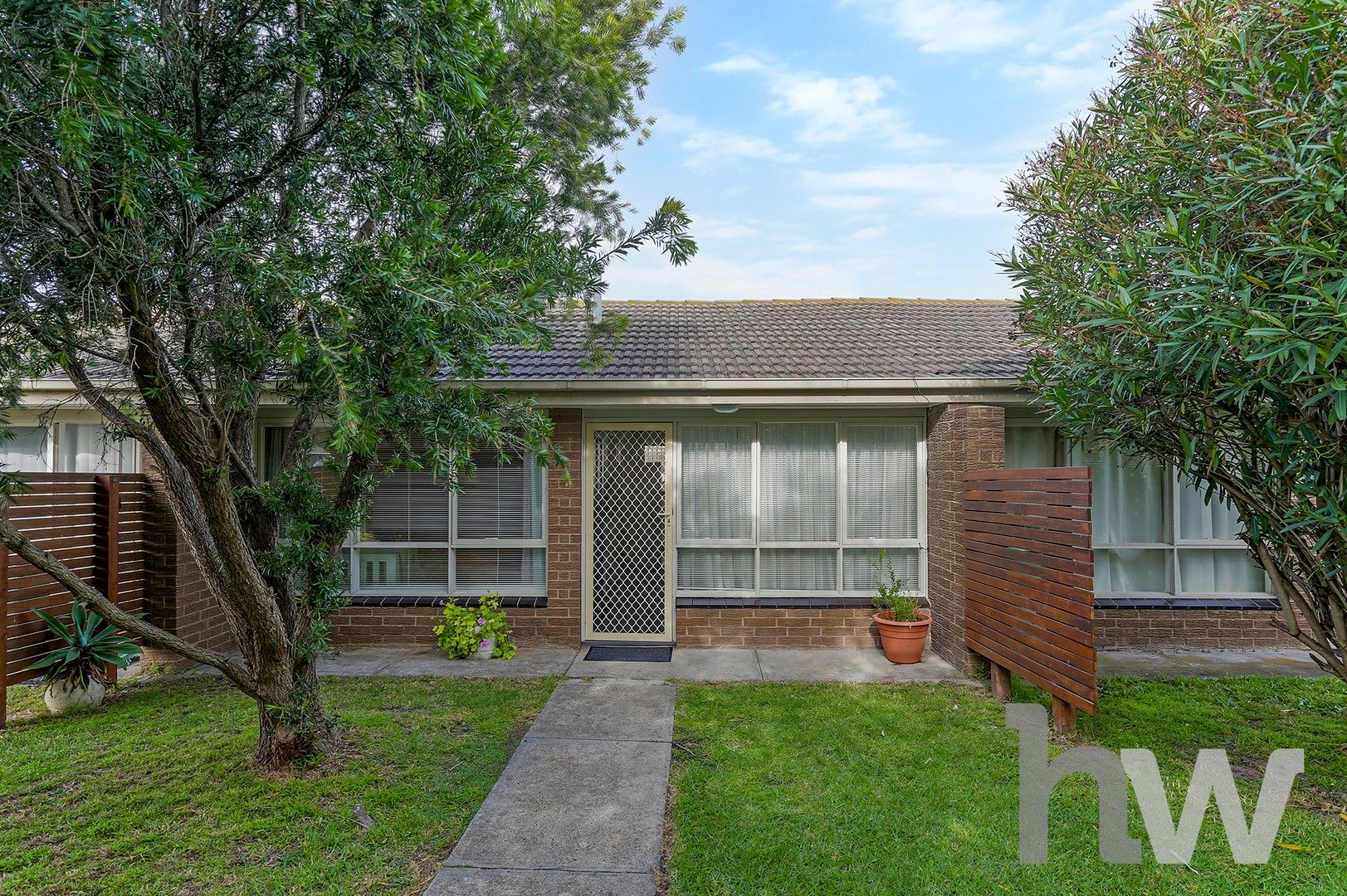 2/6 Tilly Court, Newcomb VIC 3219, Image 0