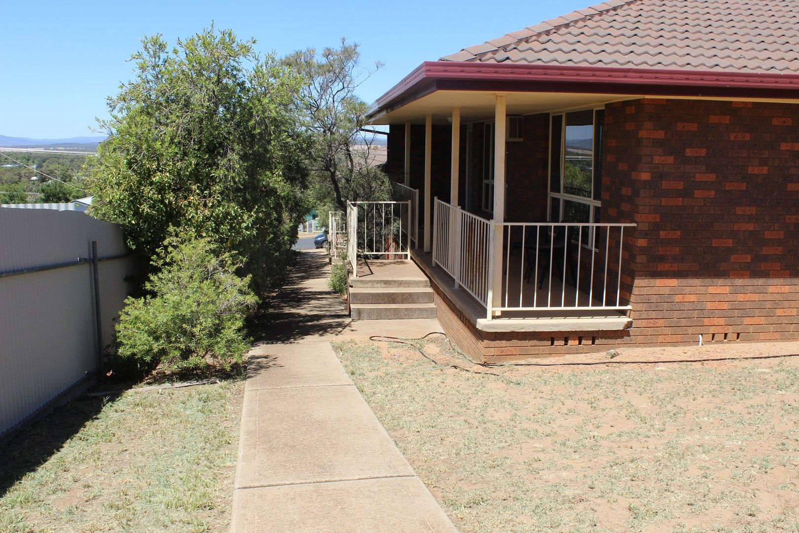 2/22 Howard Street, Parkes NSW 2870, Image 2