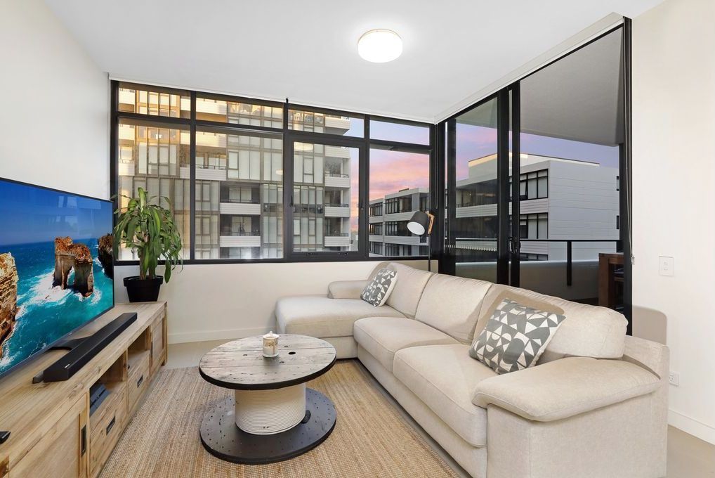 1 bedrooms Apartment / Unit / Flat in 513/2 Dune Walk WOOLOOWARE NSW, 2230