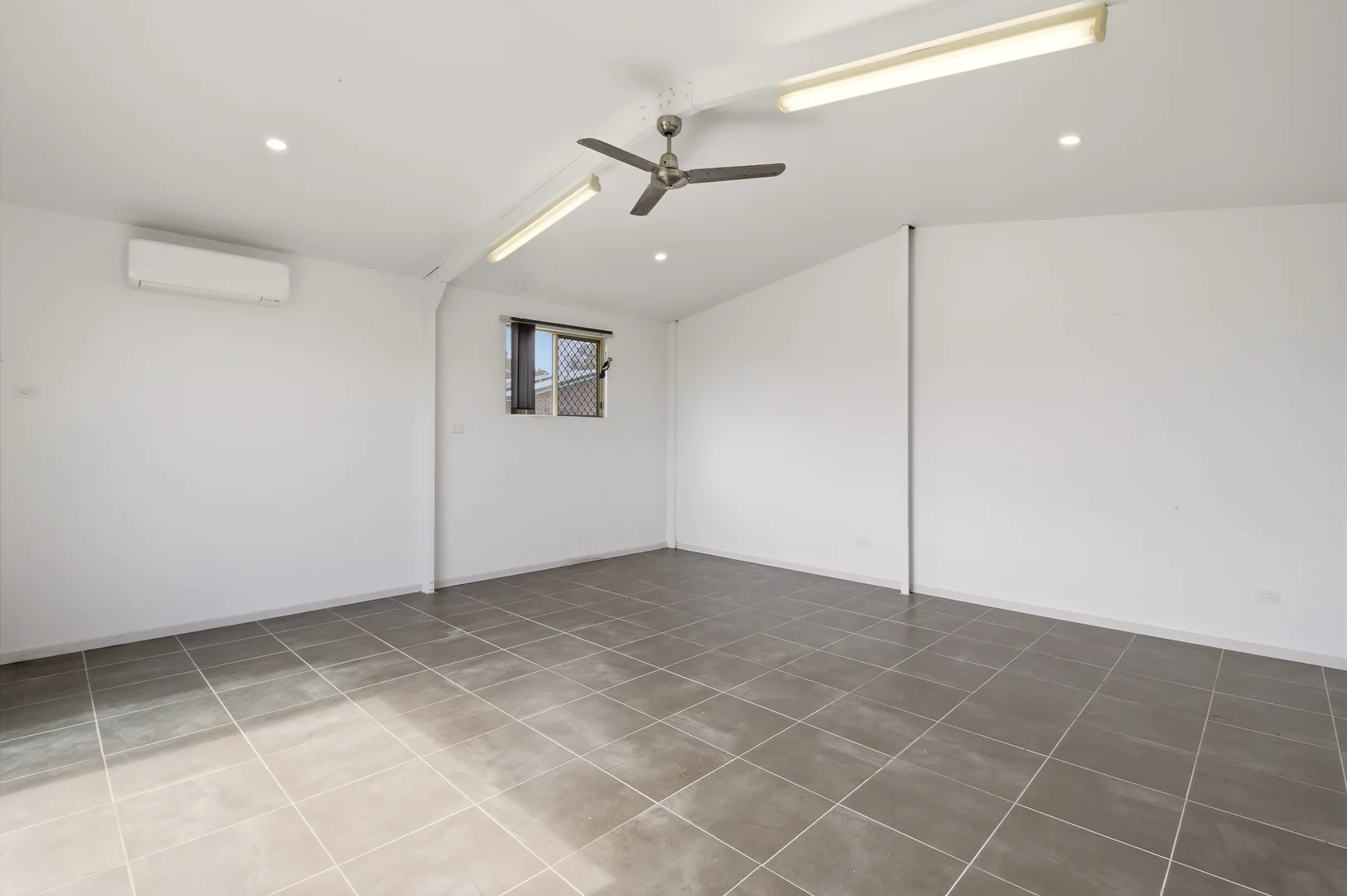 Additional image 21 of 15 Joycelyn Tce, River Heads QLD 4655