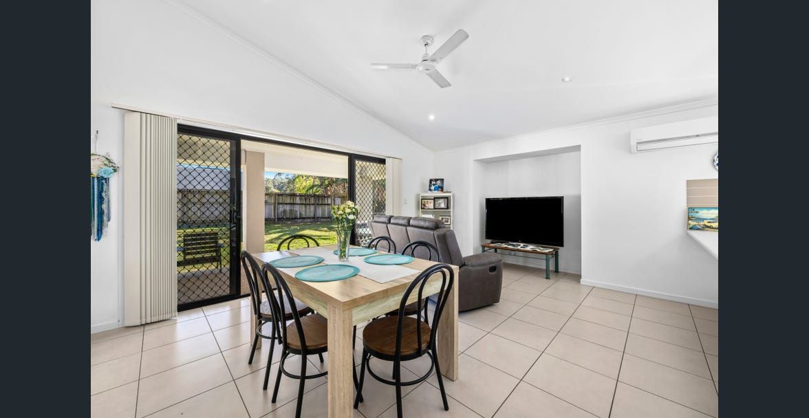 4 bedrooms House in 18 Wonga Circuit BEERWAH QLD, 4519