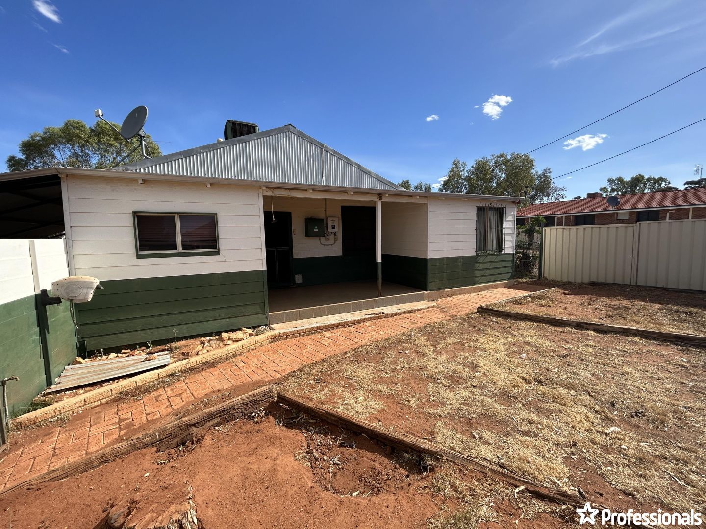 14 Short Street, Mullewa WA 6630, Image 2