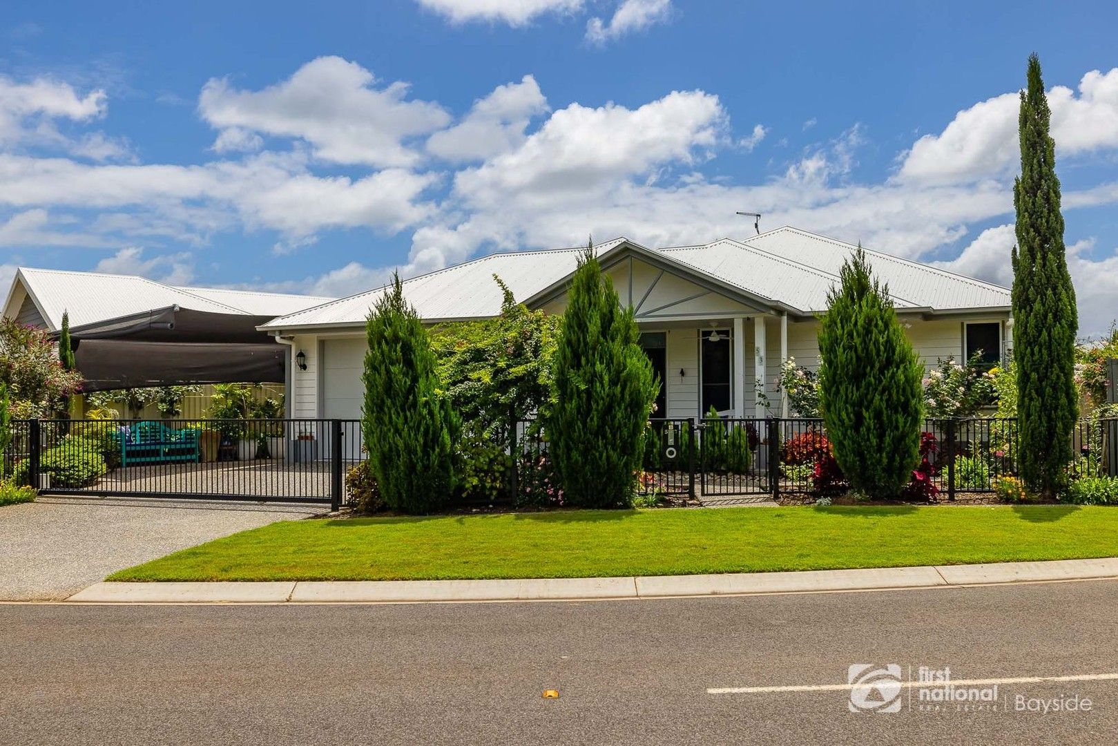 4 bedrooms House in 53 Bankswood Drive REDLAND BAY QLD, 4165