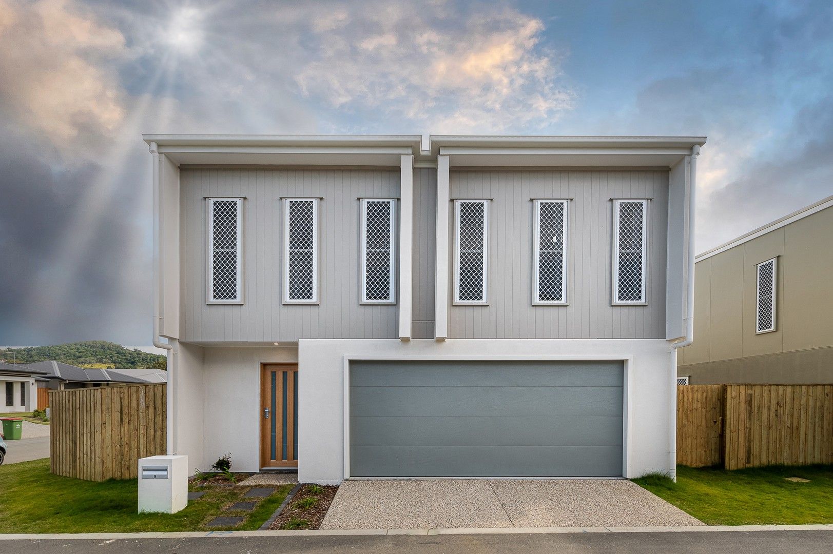 4 bedrooms House in 9 Girvan Lane BELIVAH QLD, 4207