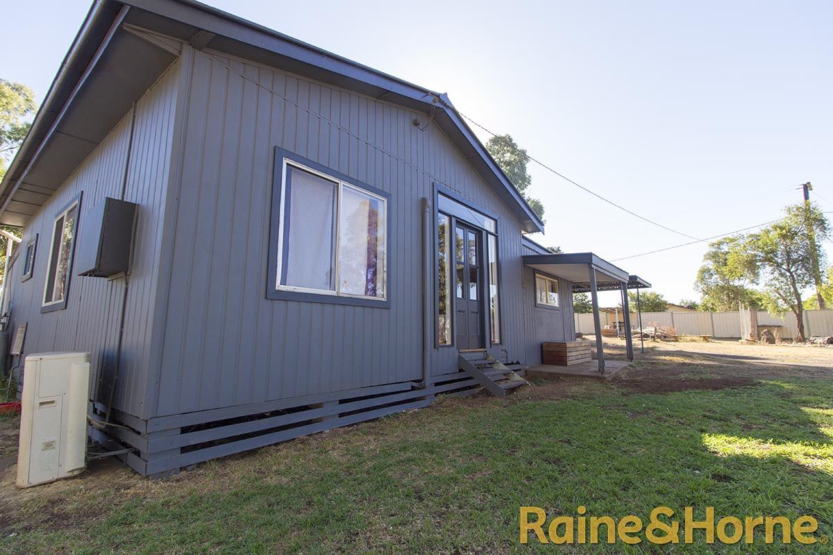 13 Dubbo Street, Brocklehurst NSW 2830, Image 0