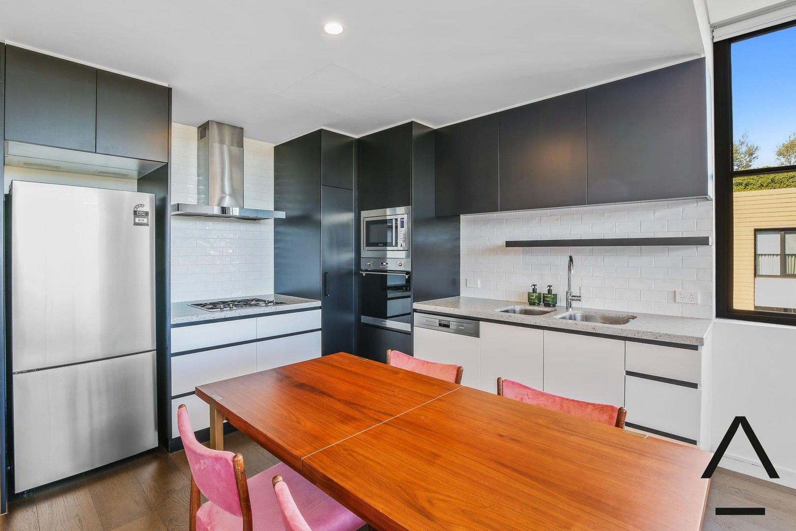 2 bedrooms Apartment / Unit / Flat in 601/11 Wenworth Avenue GLEBE NSW, 2037