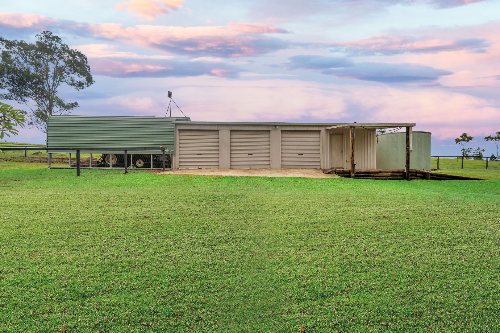 61 Old Boar Pocket Road, Barrine QLD 4872, Image 2