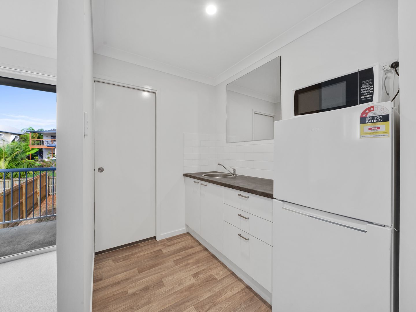 129 Junction Road, Morningside QLD 4170 Apartment For Rent Domain