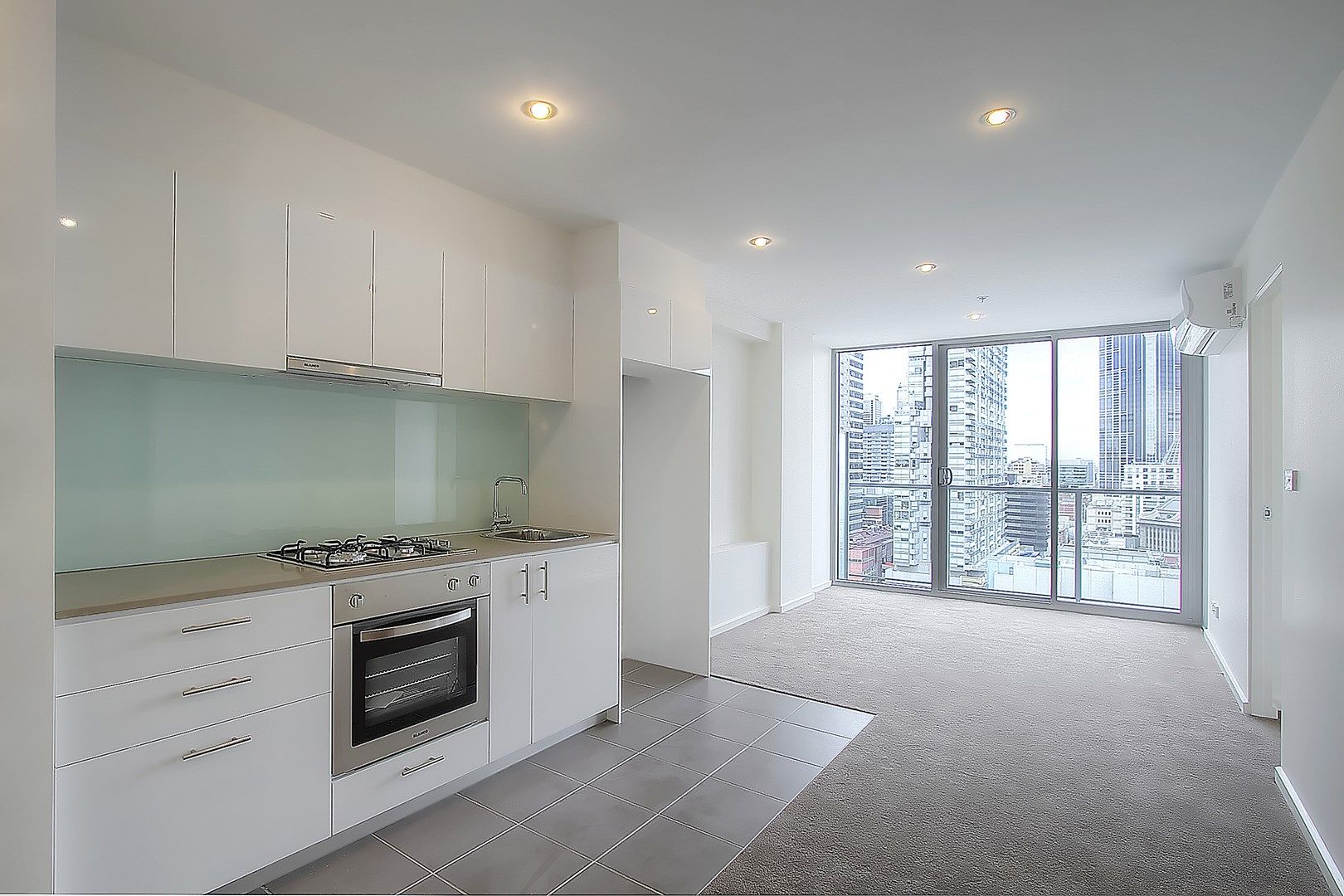 2 bedrooms Apartment / Unit / Flat in 603/8 Exploration Lane MELBOURNE VIC, 3000