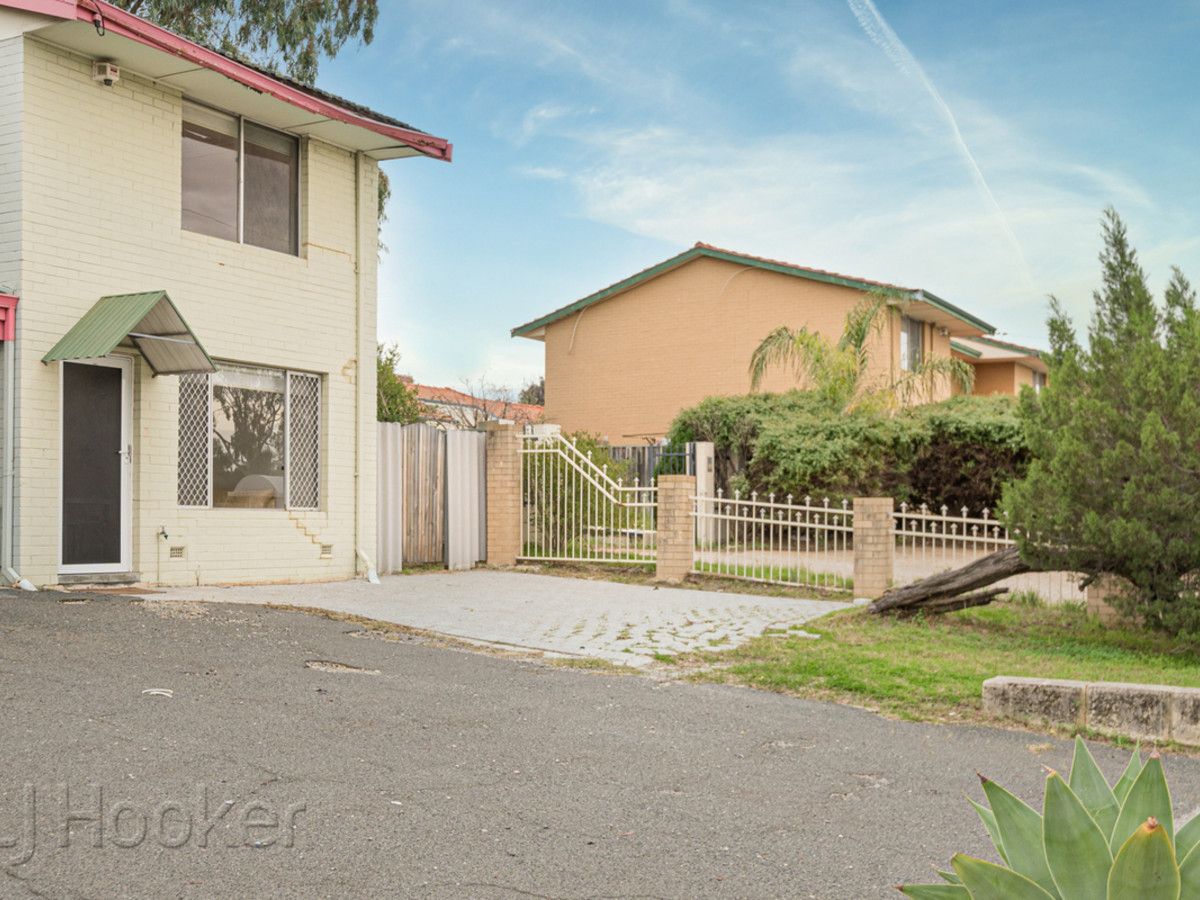 3 bedrooms Townhouse in 33B Dumond Street BENTLEY WA, 6102