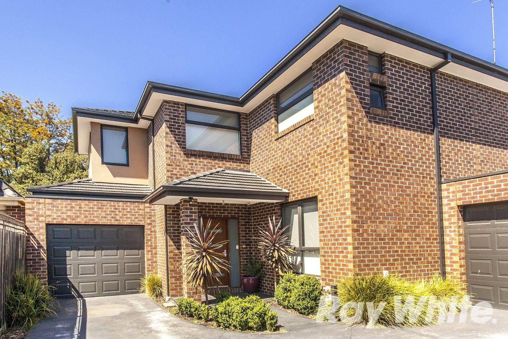 4 bedrooms Townhouse in 2/6 Jean Avenue CLAYTON VIC, 3168