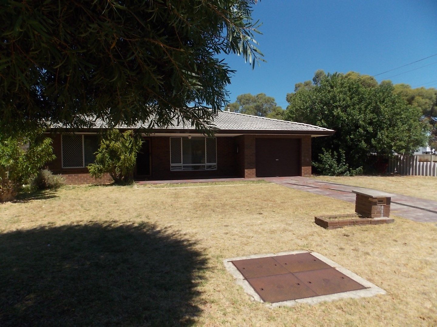 3 bedrooms House in 1 Morley Street MADDINGTON WA, 6109