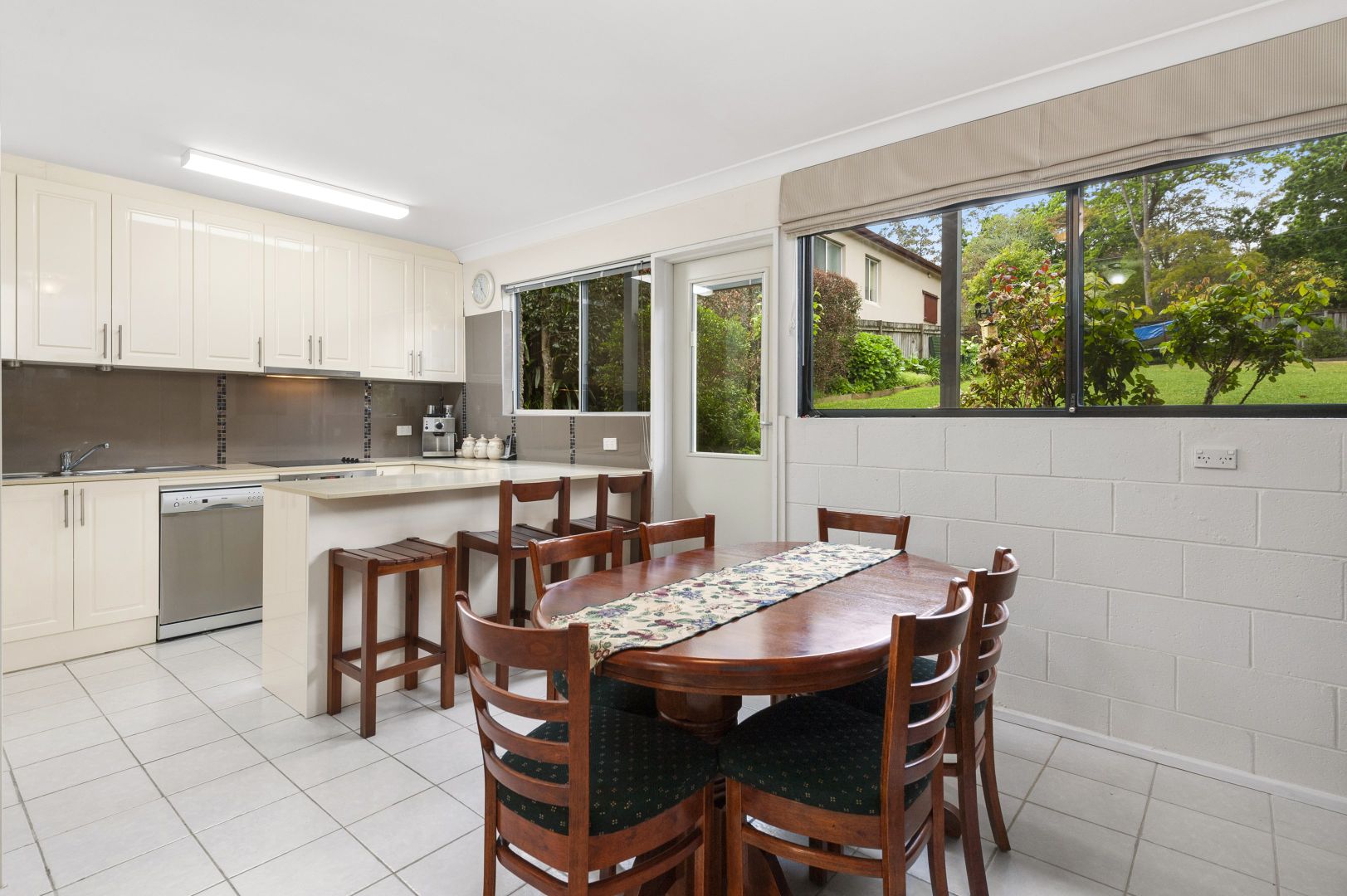 2/19 Woodbine Avenue, Normanhurst NSW 2076, Image 2