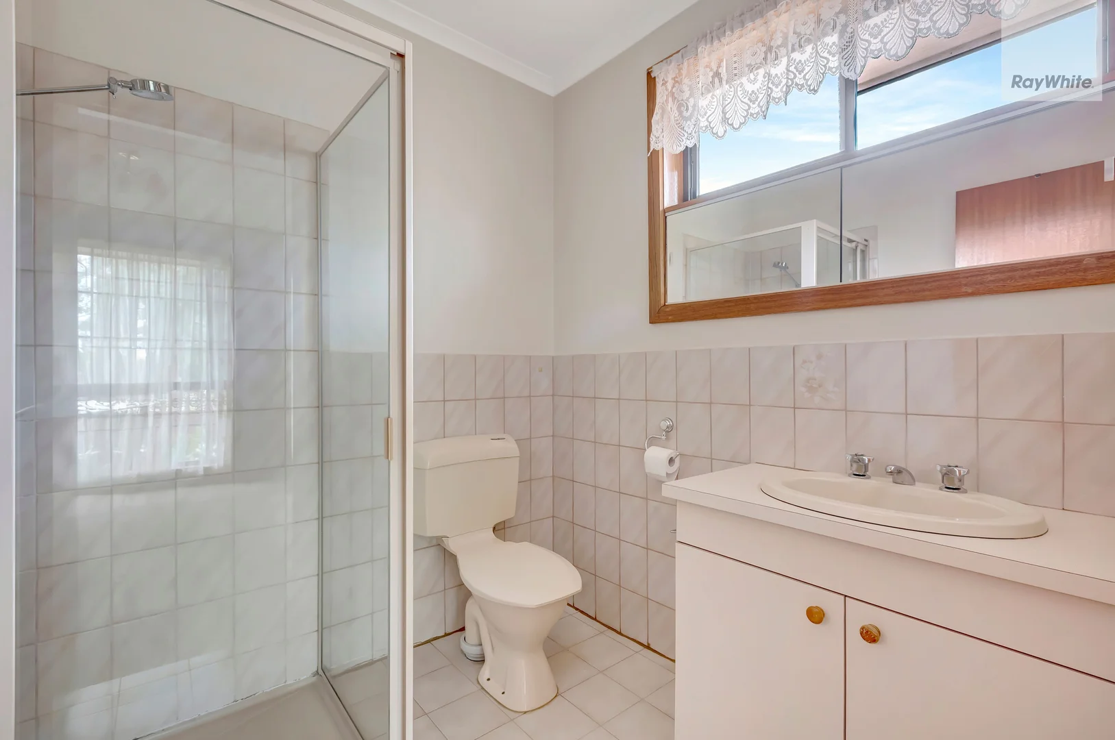 Additional image 5 of 16 Appletree Drive, Mill Park VIC 3082