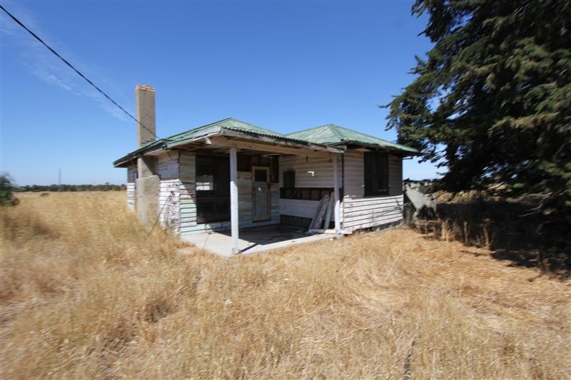 2770 Foxhow Road, FOXHOW VIC 3323, Image 2