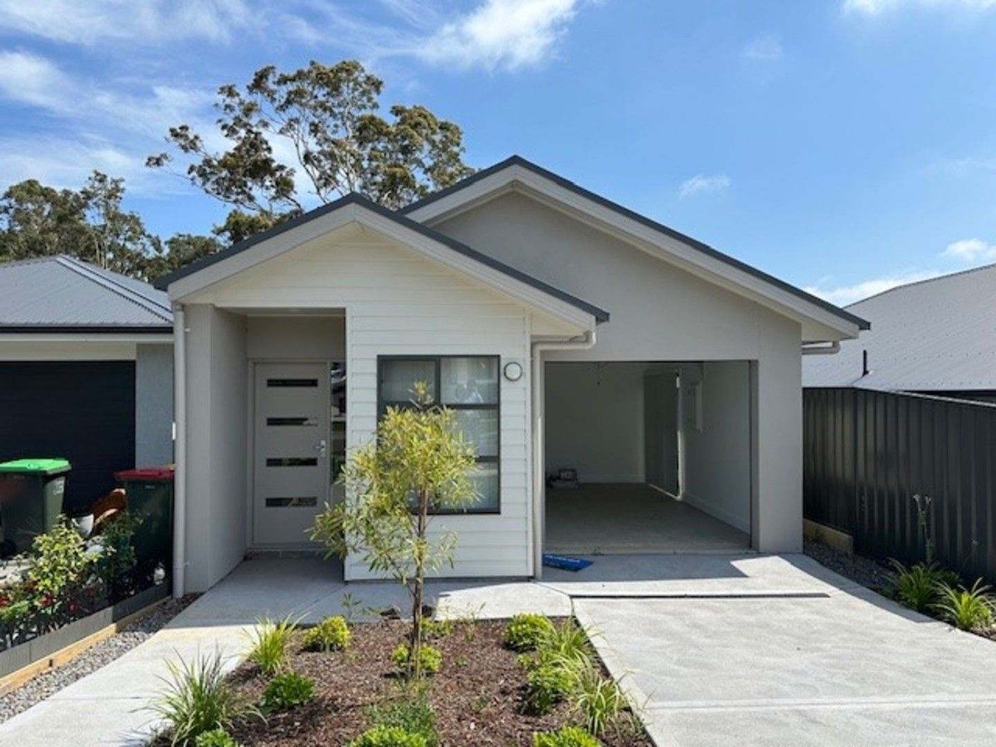 4 bedrooms House in 5A Barn Owl Avenue WADALBA NSW, 2259