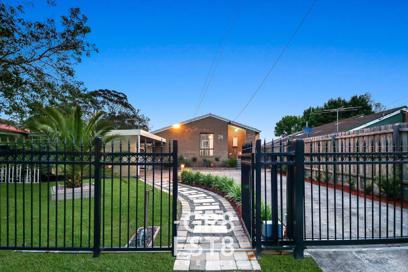 28 Fenfield Street, Cranbourne VIC 3977, Image 2