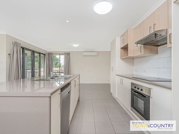 7 Albion Close, Armidale NSW 2350, Image 2