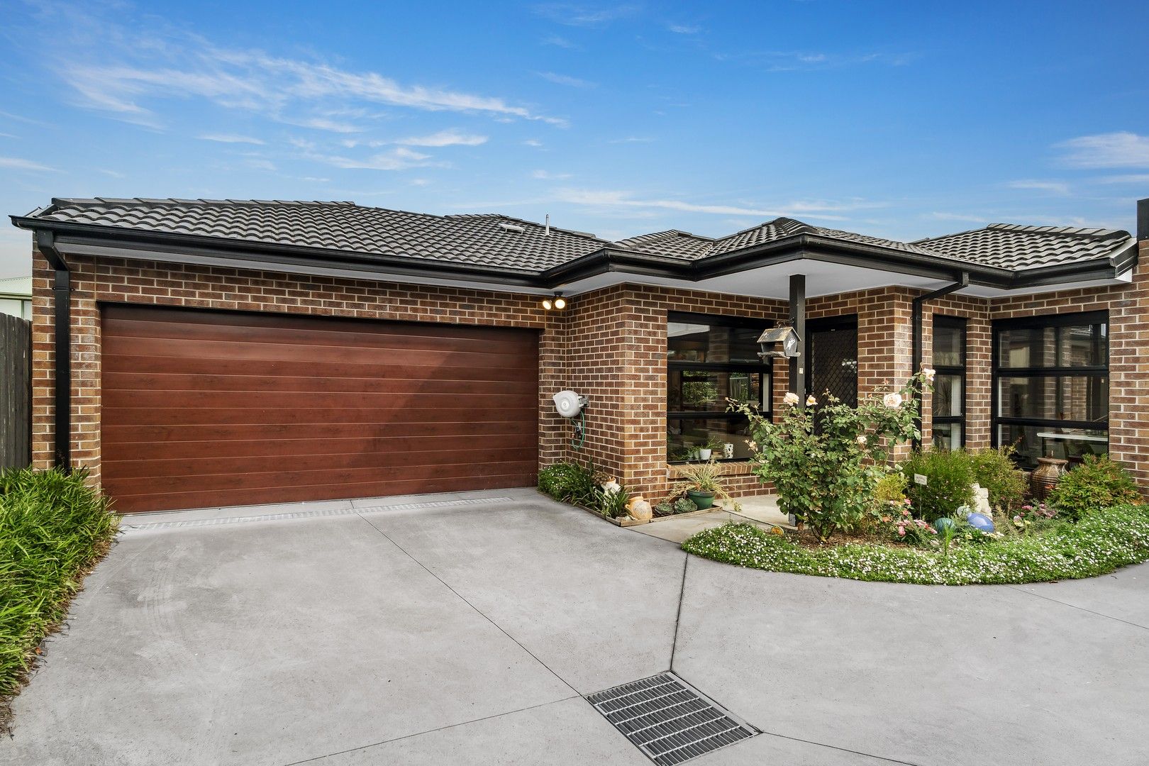 2/10 Monaro Close, Wantirna South VIC 3152, Image 0