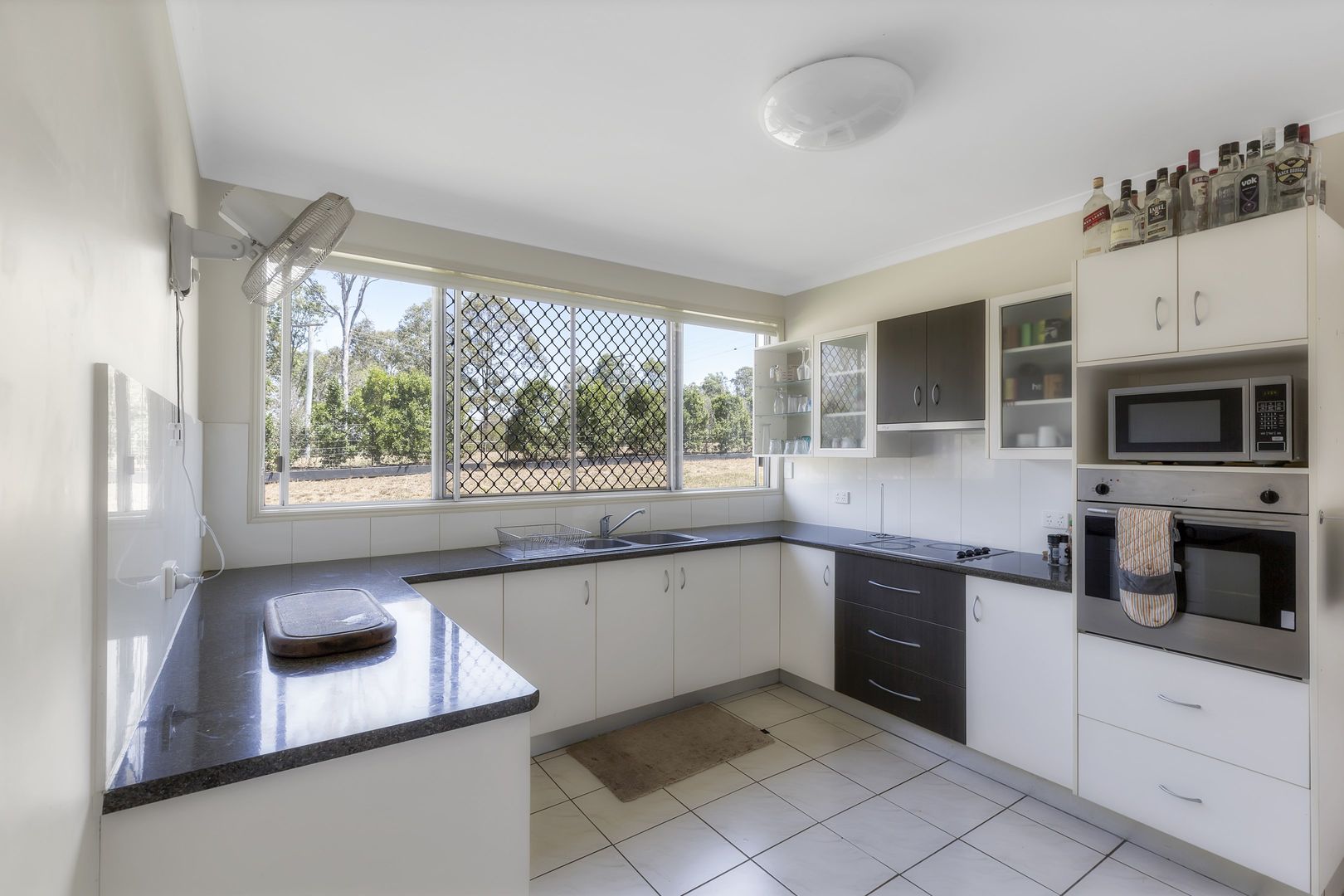 173 McIntosh Creek Road, Jones Hill QLD 4570, Image 2