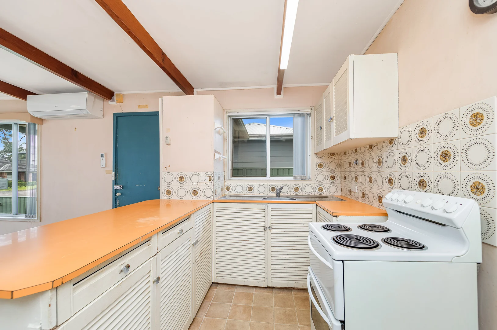 Additional image 5 of 32 Wadalba Avenue, Lake Haven NSW 2263