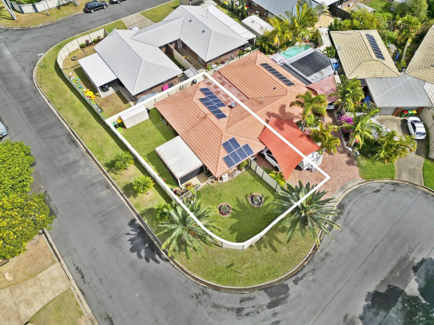 1/2 Sandra Court, Coombabah QLD 4216, Image 0