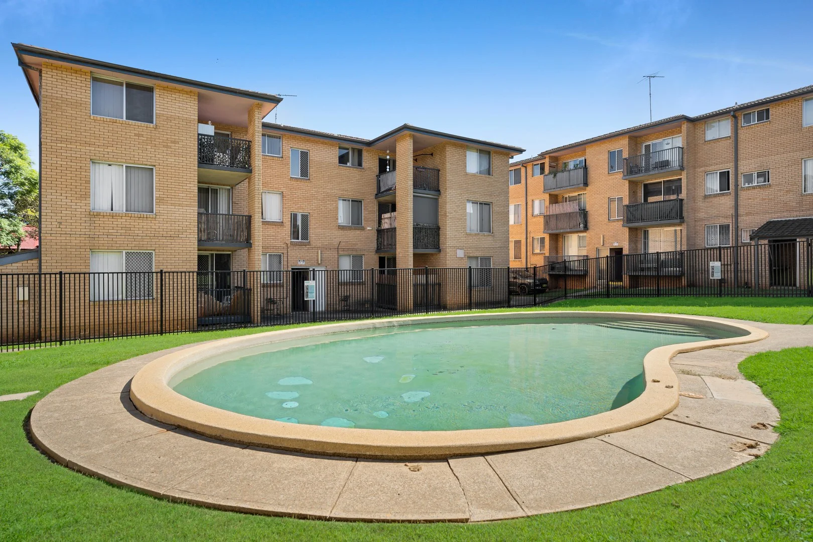 29/5-9 Hoddle Avenue, Bradbury NSW 2560