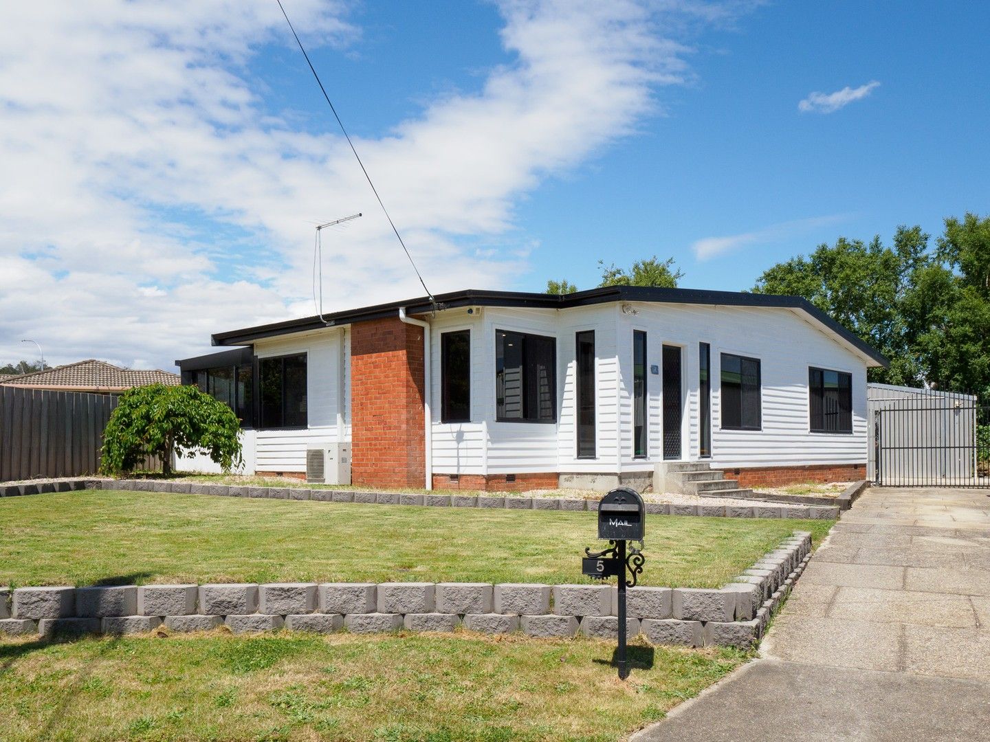 5 Cavell Place, Ravenswood TAS 7250, Image 0