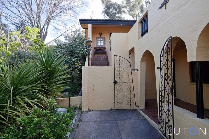 6 Booth Crescent, COOK ACT 2614, Image 1