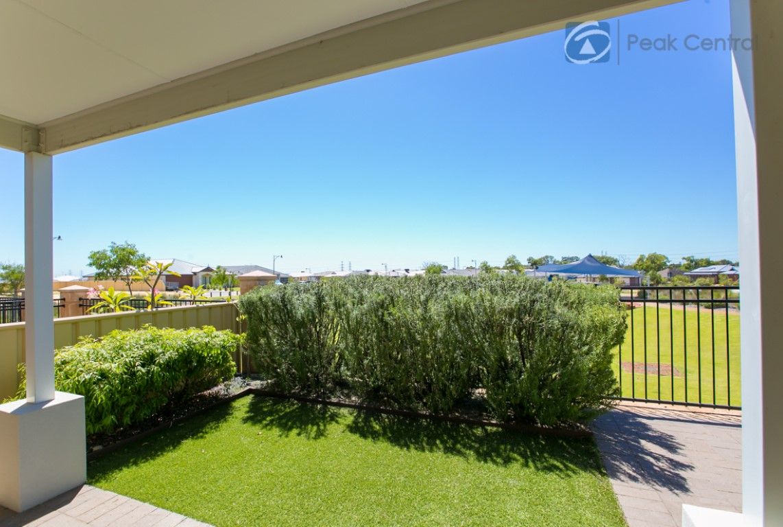 6 Beal Lane, Hammond Park WA 6164, Image 2