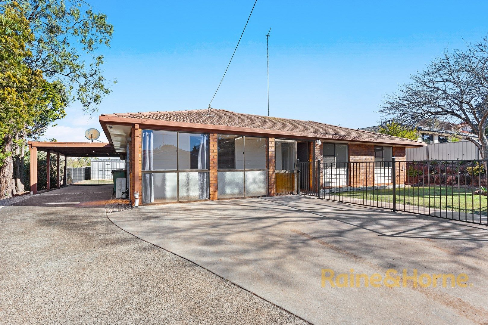 3 bedrooms House in 386 Stenner Street KEARNEYS SPRING QLD, 4350