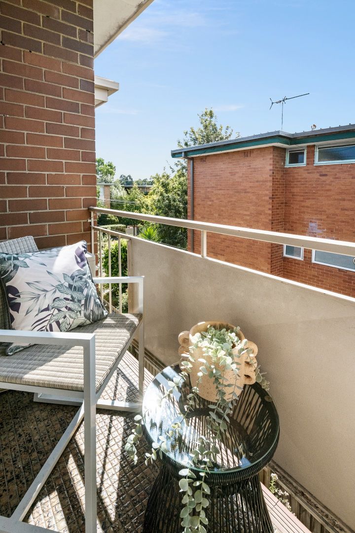 8/66 Edgar Street North, Glen Iris VIC 3146, Image 2