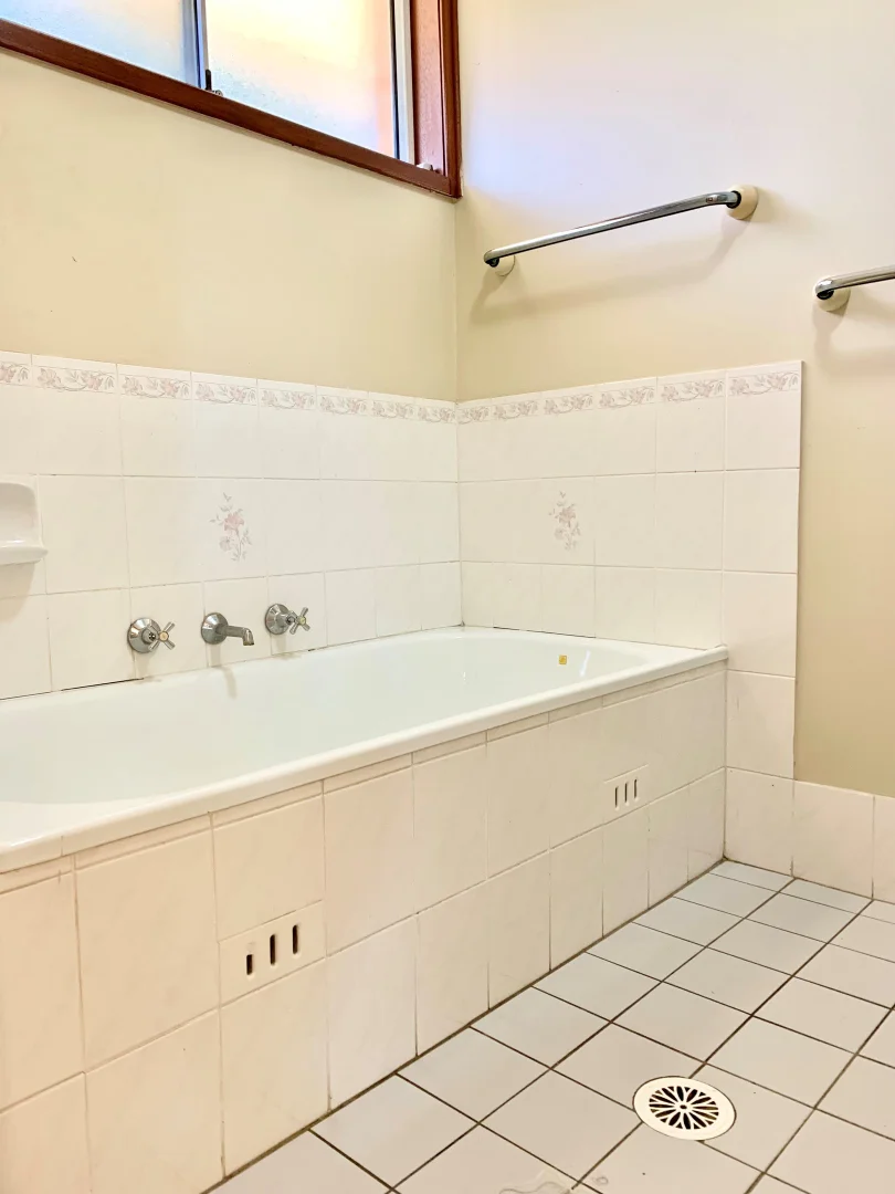 Additional image 11 of 2/140-142 Cockatiel Crescent, Green Valley NSW 2168