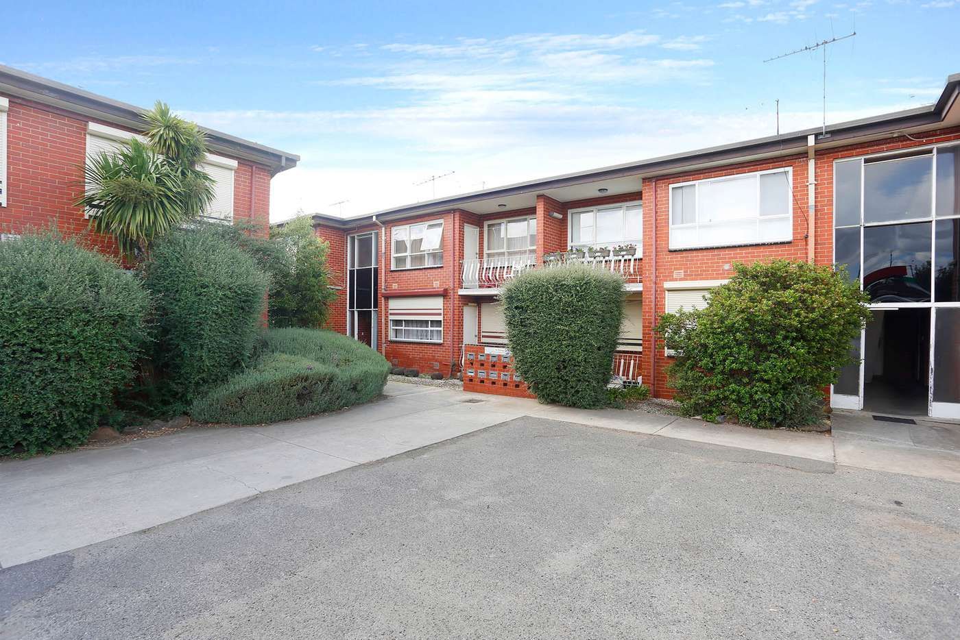 1 bedrooms Apartment / Unit / Flat in 27/437 Ballarat Road SUNSHINE VIC, 3020