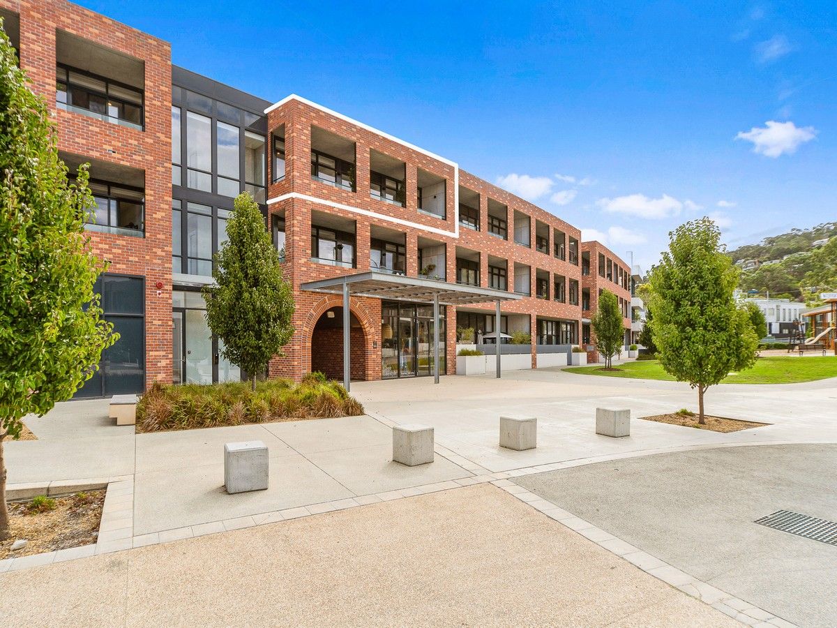 2 bedrooms Apartment / Unit / Flat in 211/9 Waterfront Place SAFETY BEACH VIC, 3936