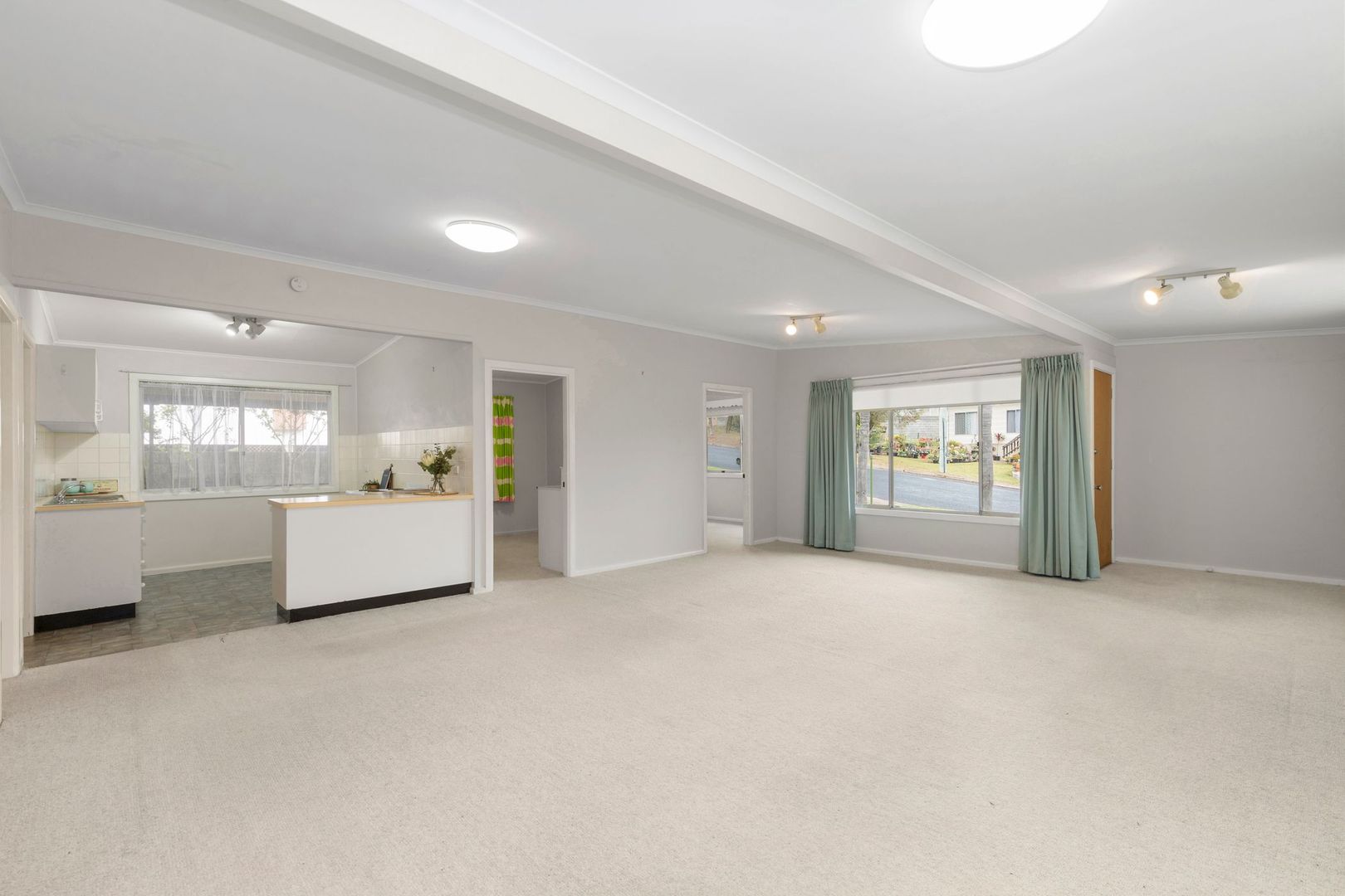 11 Crag Road, Batehaven NSW 2536, Image 1