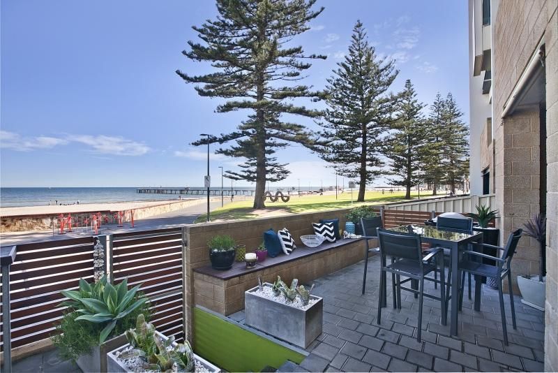 1/34 South Esplanade , Glenel Property History & Address Research