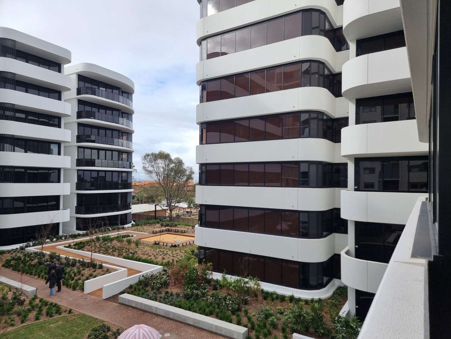 1 bedrooms Apartment / Unit / Flat in B415/93 Forest Road HURSTVILLE NSW, 2220