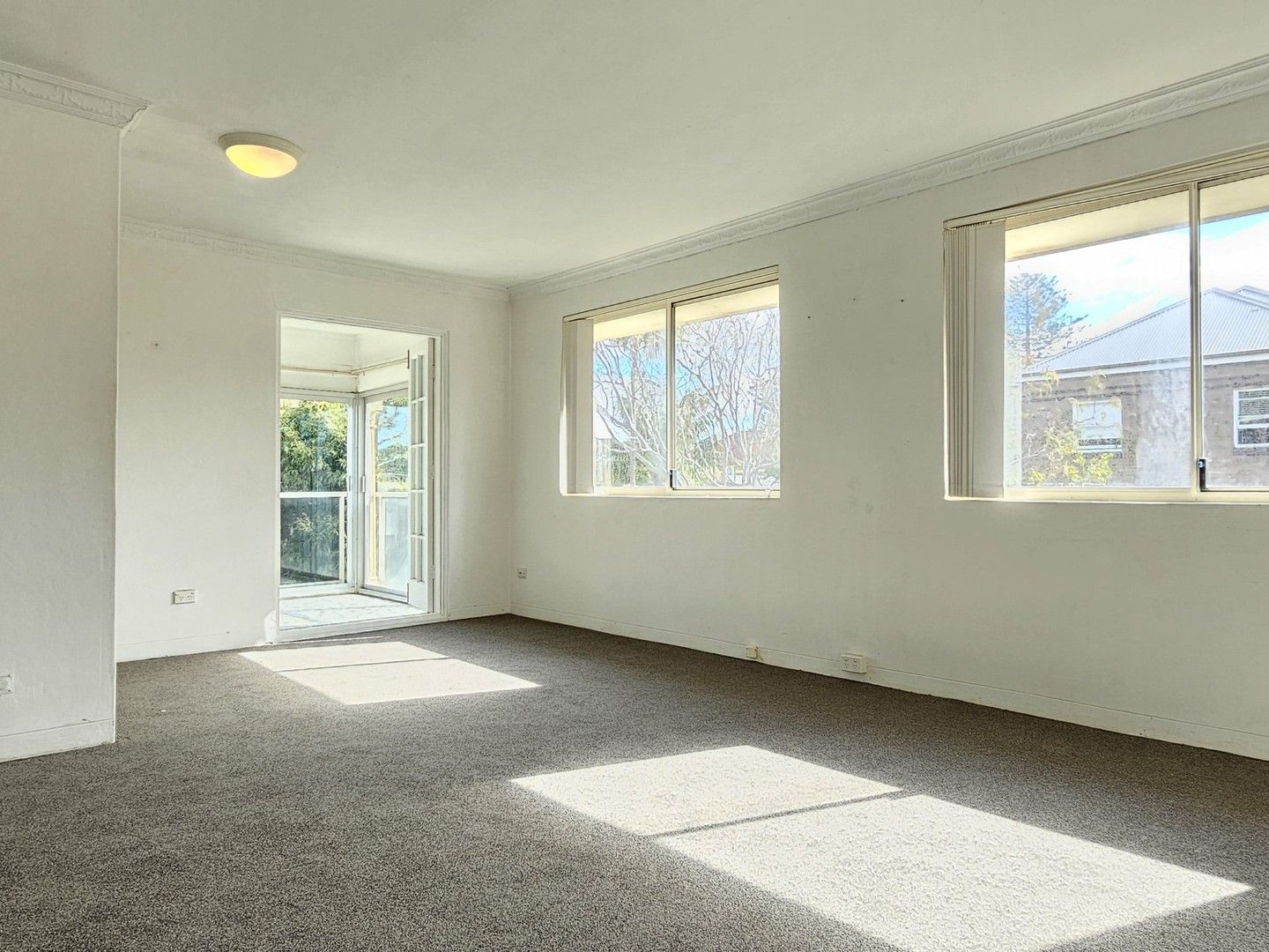 2 bedrooms Apartment / Unit / Flat in 7-11 Ashburner Street MANLY NSW, 2095