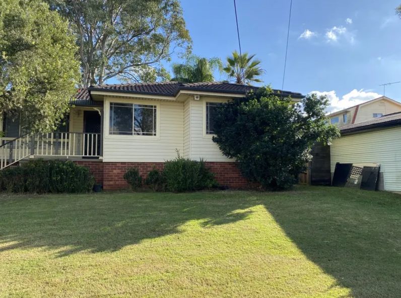 3 bedrooms House in 18 Dernancourt Parade MILPERRA NSW, 2214