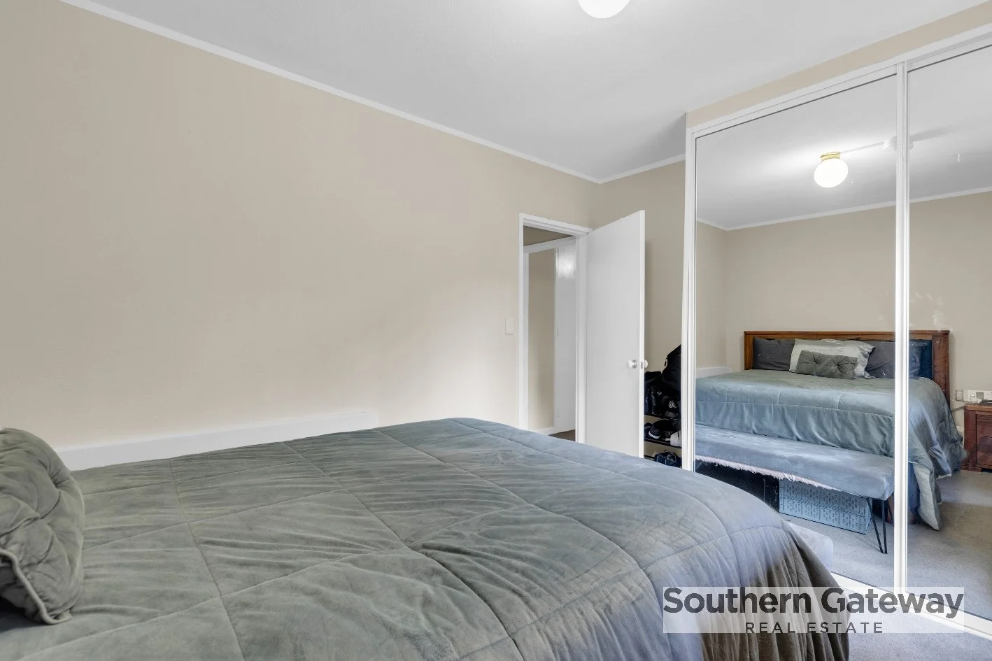 Primary image of 5/13 DOWLING PLACE, Orelia WA 6167