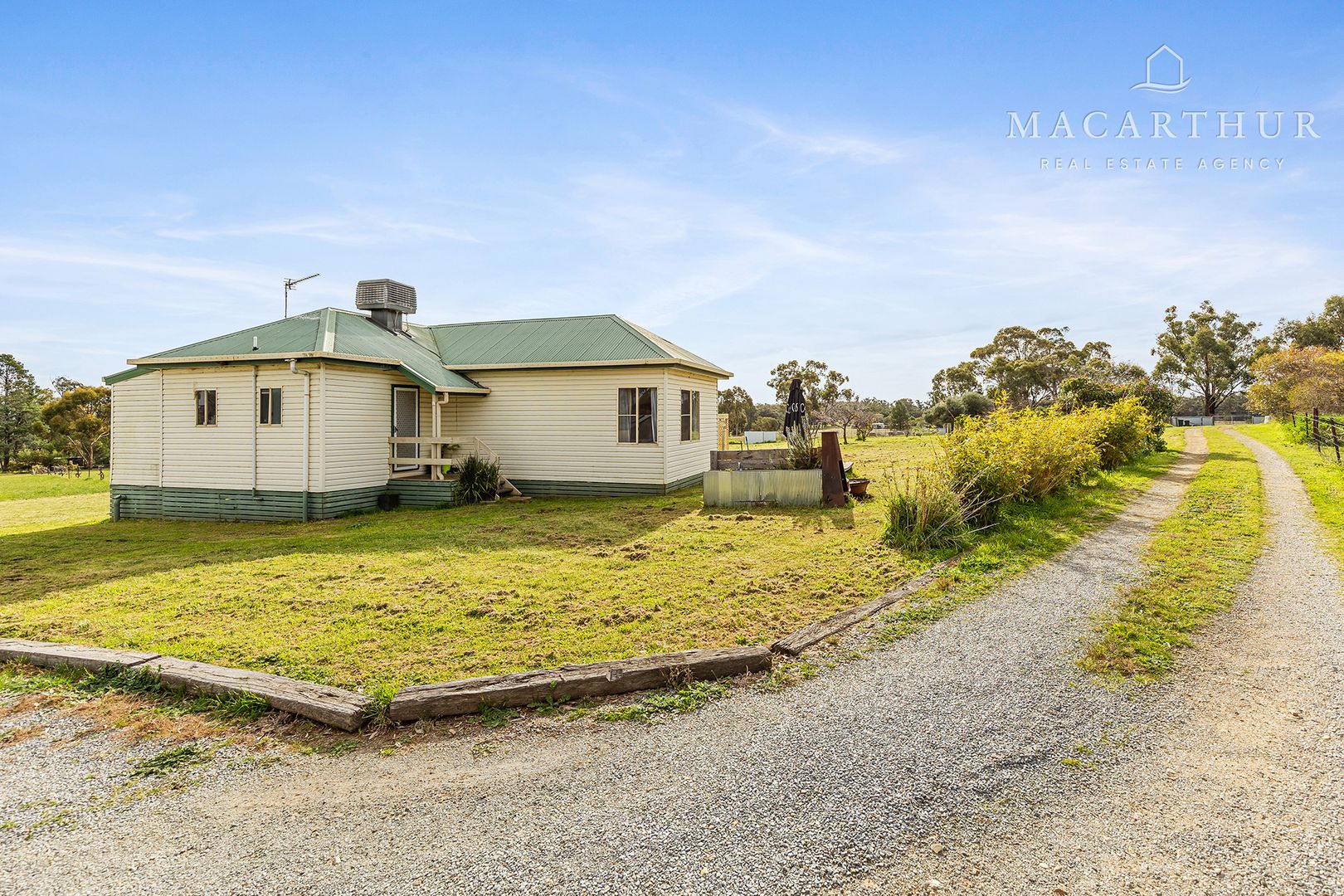 11 Devlin Street, Coolamon NSW 2701, Image 1