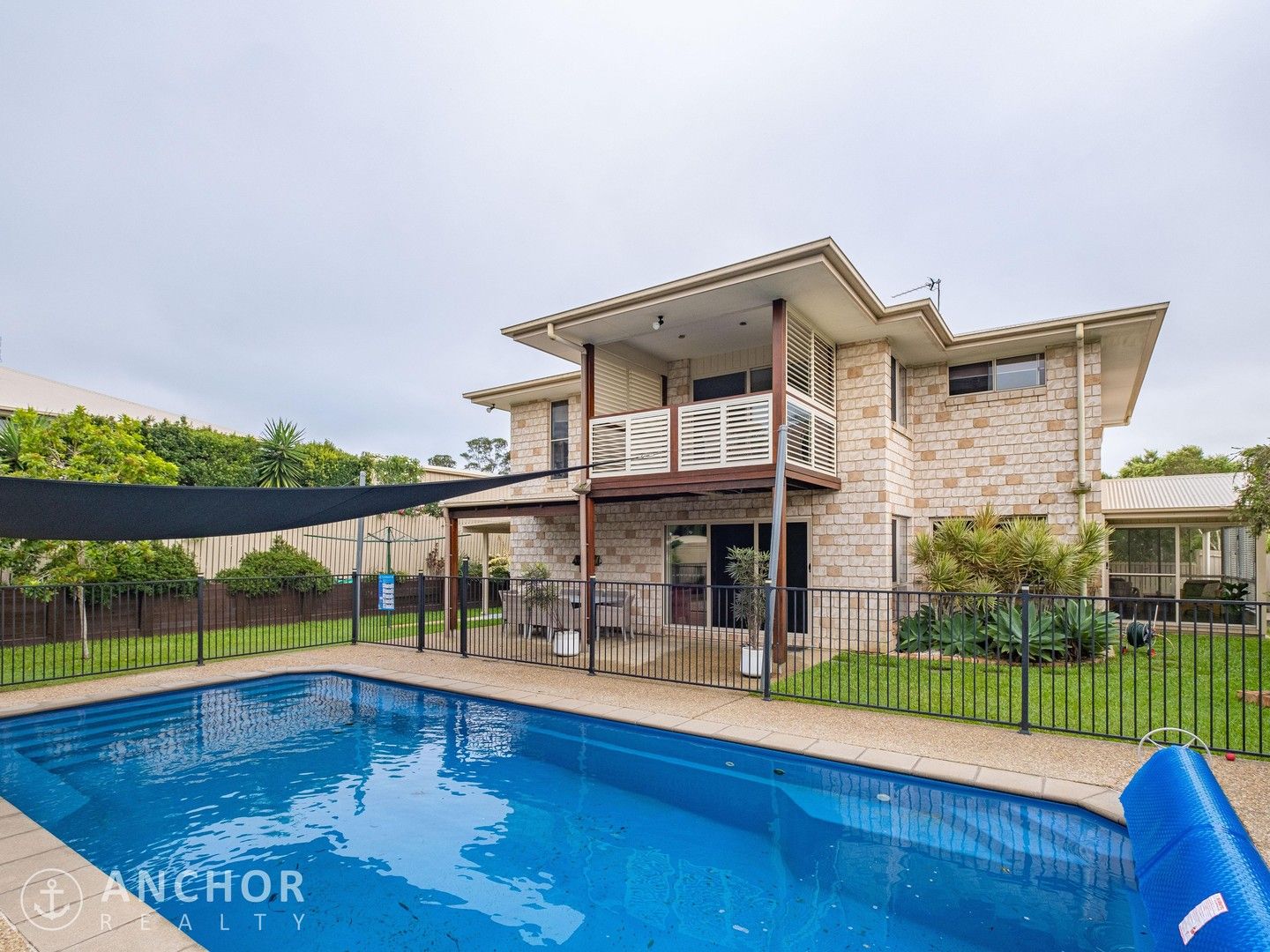 5 bedrooms House in 4 Graduate Close GYMPIE QLD, 4570