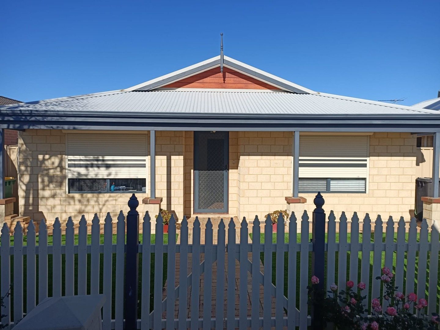3 bedrooms House in 42 Boardman Road CANNING VALE WA, 6155