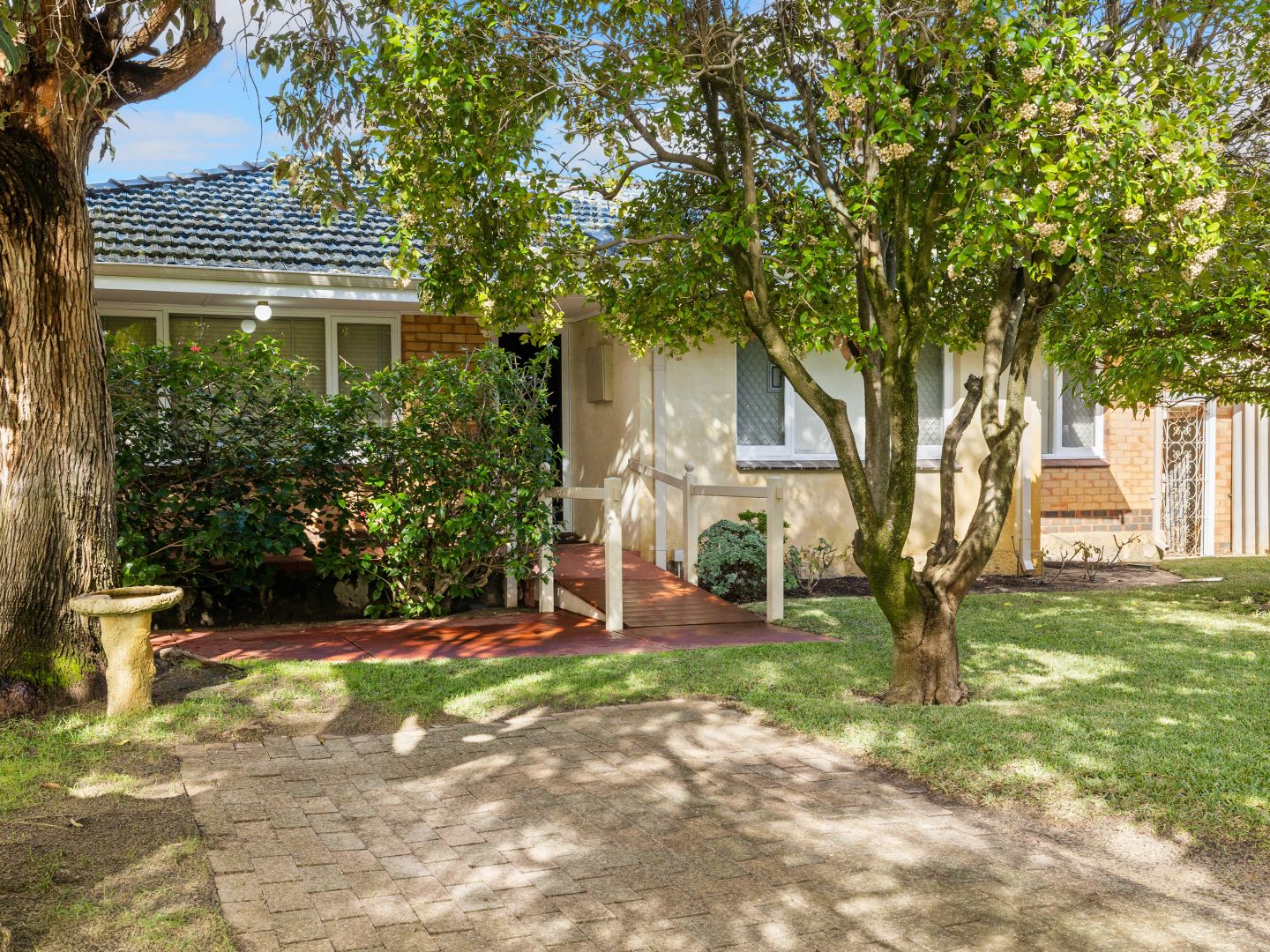 23 Saturn Street, Beckenham WA 6107, Image 1