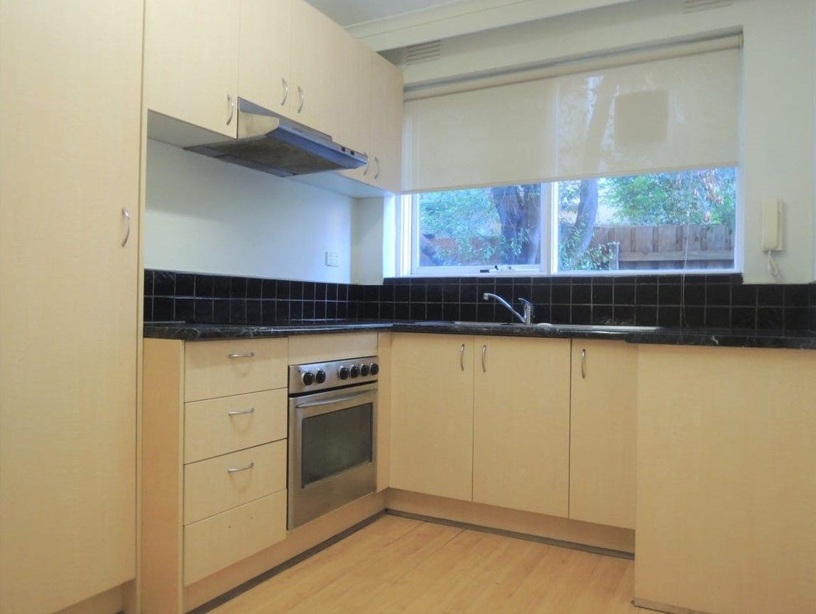 1 bedrooms Apartment / Unit / Flat in 8/113 Addison Street ELWOOD VIC, 3184