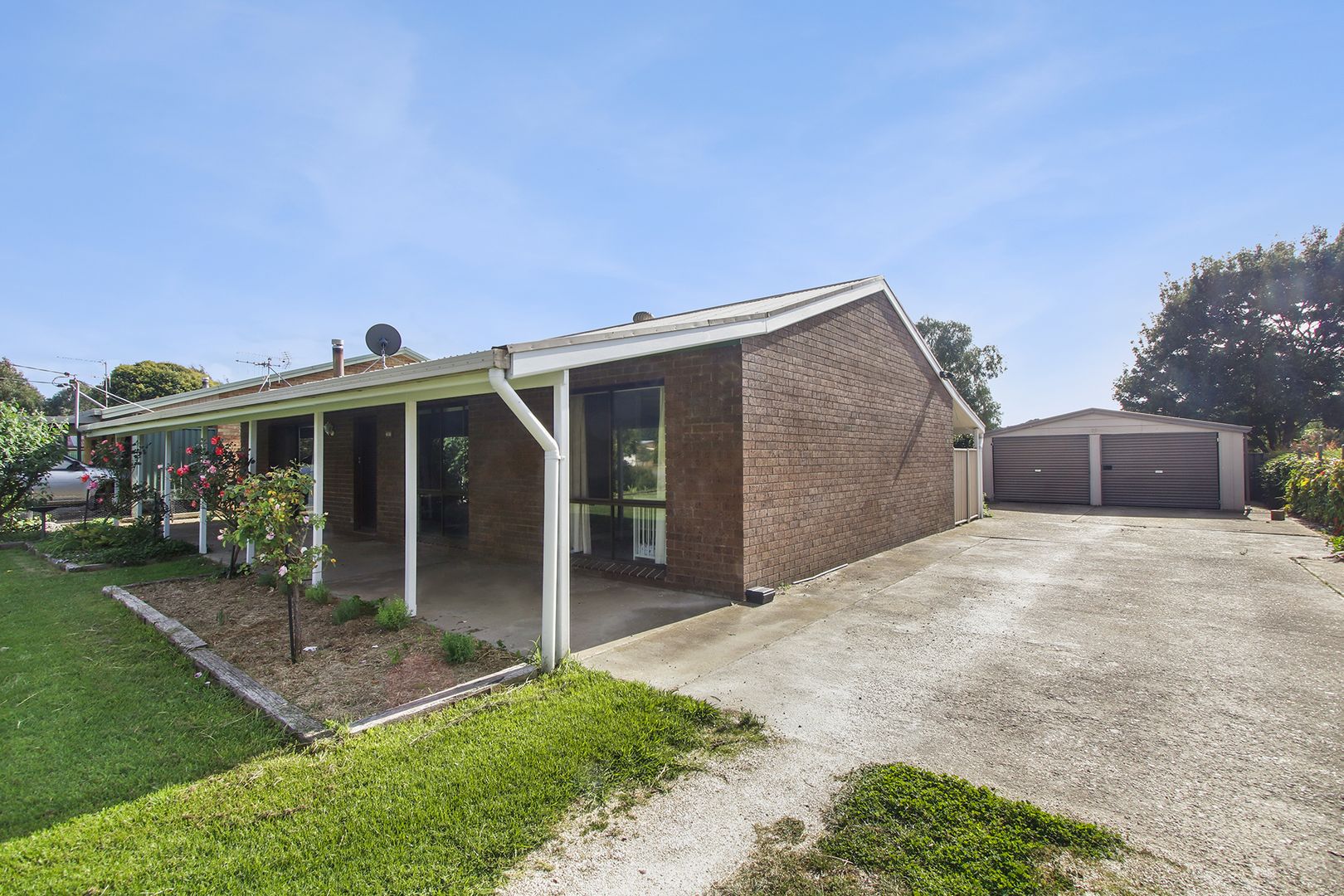 37 Warrataw Street, Gunning NSW 2581, Image 2