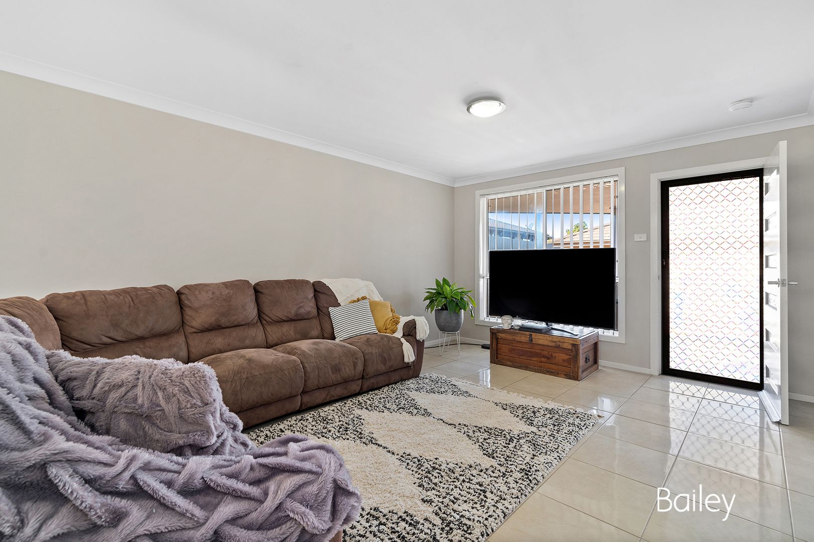 2/10 McGrogan Avenue, Singleton NSW 2330, Image 2